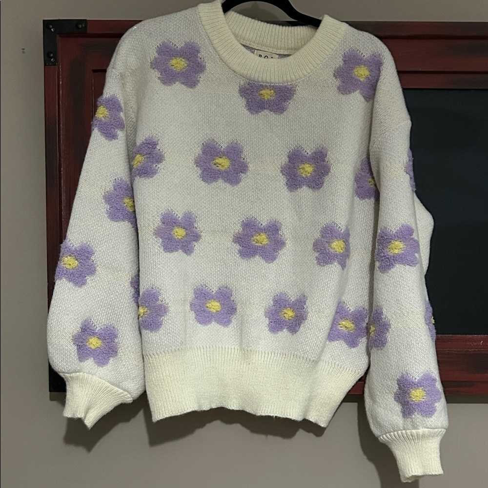 POL Floral Patterned Sweater - Cream and Purple
